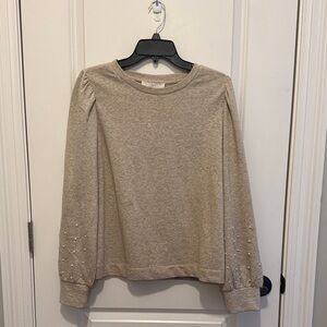 Sweatshirt (lightweight) with Pearl Accents